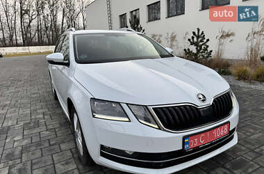 Универсал Skoda Octavia 2019 в Луцке