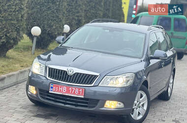 Универсал Skoda Octavia 2011 в Сарнах