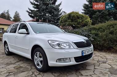 Универсал Skoda Octavia 2012 в Новомосковске