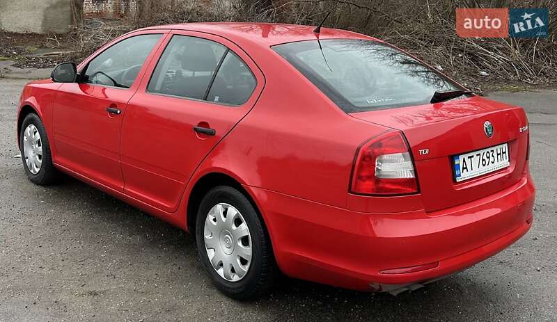 Ліфтбек Skoda Octavia 2011 в Чернігові