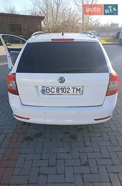 Универсал Skoda Octavia 2011 в Золочеве