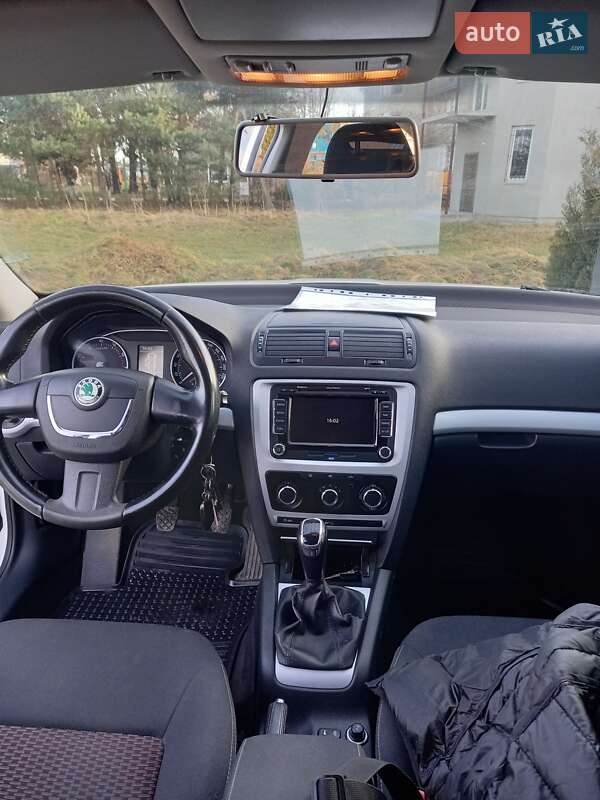 Лифтбек Skoda Octavia 2011 в Самборе