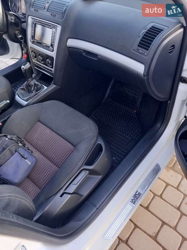 Лифтбек Skoda Octavia 2011 в Самборе