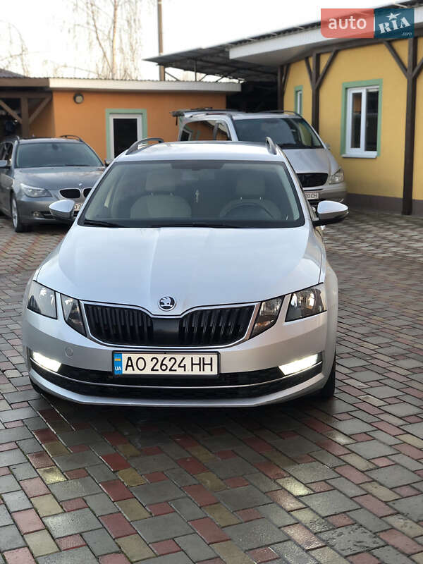 Универсал Skoda Octavia 2017 в Ужгороде