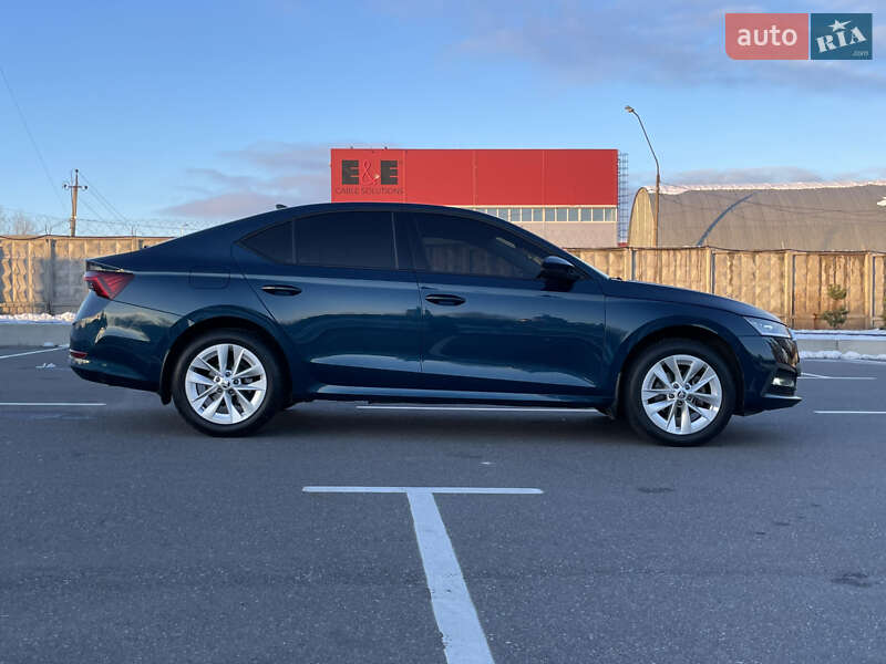 Лифтбек Skoda Octavia 2021 в Ирпене