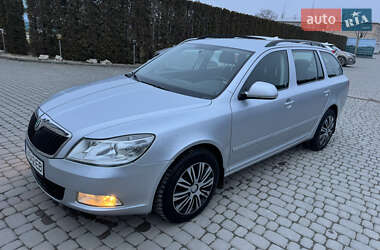 Універсал Skoda Octavia 2010 в Новій Ушиці