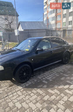 Хэтчбек Skoda Octavia 2005 в 