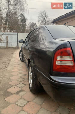 Лифтбек Skoda Octavia 2004 в Новой Басане