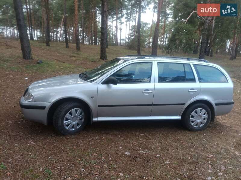 Универсал Skoda Octavia 2010 в Саврани фото 6 Универсал Skoda Octavia 2010 в Саврани