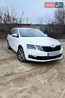 Универсал Skoda Octavia 2020 в Чернигове