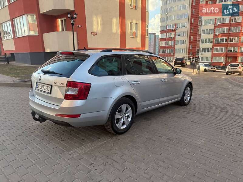 Универсал Skoda Octavia 2013 в Вараше фото 28 Универсал Skoda Octavia 2013 в Вараше