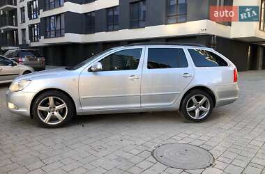 Універсал Skoda Octavia 2012 в Івано-Франківську