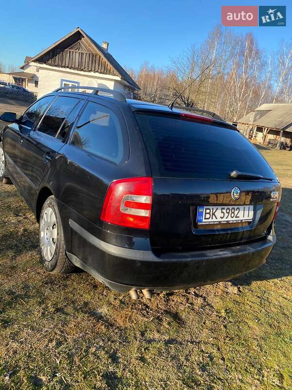 Универсал Skoda Octavia 2007 в Рокитном