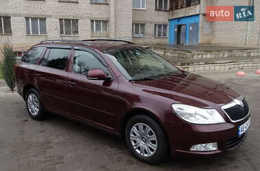 Універсал Skoda Octavia 2010 в Запоріжжі