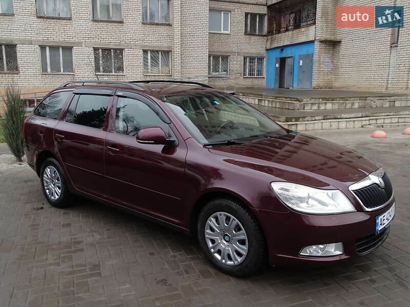 Универсал Skoda Octavia 2010 в Запорожье