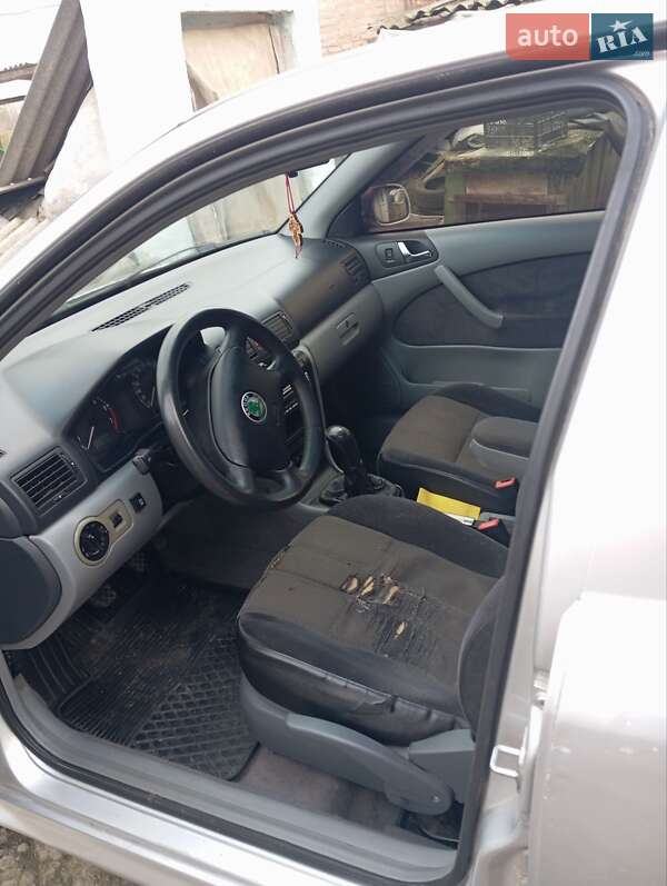 Лифтбек Skoda Octavia 2000 в Ровно