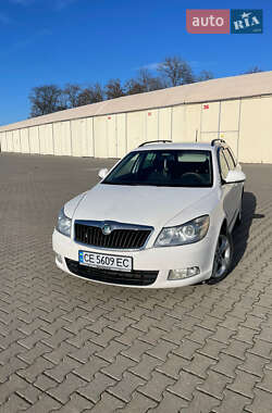 Універсал Skoda Octavia 2012 в Чернівцях