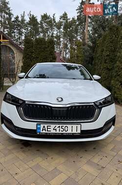 Ліфтбек Skoda Octavia 2023 в Бучі