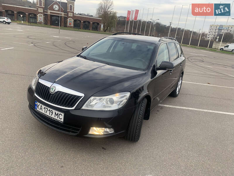 Универсал Skoda Octavia 2009 в Глевахе