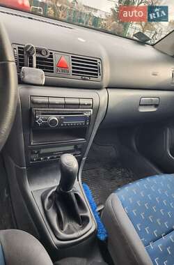 Универсал Skoda Octavia 2001 в 