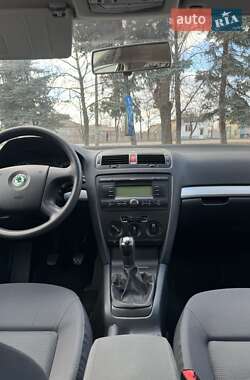 Универсал Skoda Octavia 2005 в Вознесенске