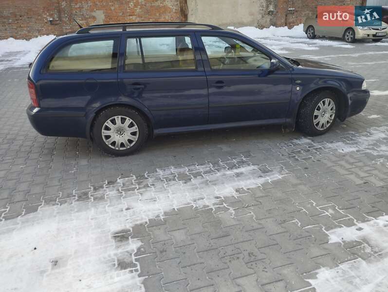 Универсал Skoda Octavia 2002 в Львове