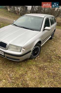 Универсал Skoda Octavia 2002 в Стрые