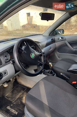 Лифтбек Skoda Octavia 1998 в 