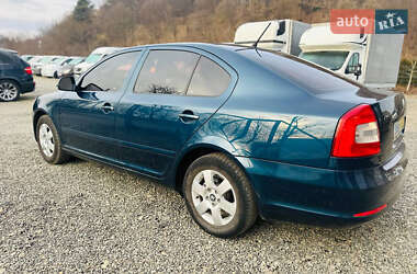 Лифтбек Skoda Octavia 2012 в 