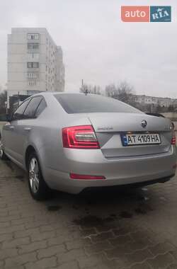 Ліфтбек Skoda Octavia 2016 в Калуші