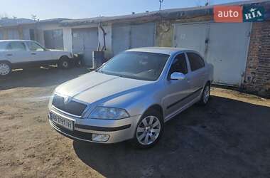 Лифтбек Skoda Octavia 2006 в 