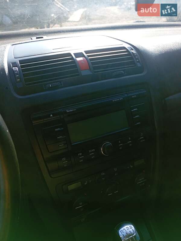 Универсал Skoda Octavia 2007 в Нововолынске