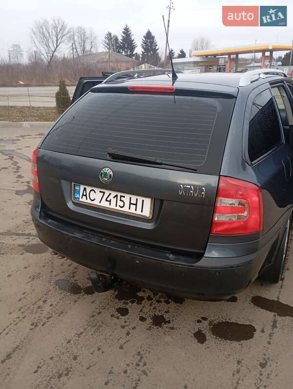 Универсал Skoda Octavia 2007 в Нововолынске