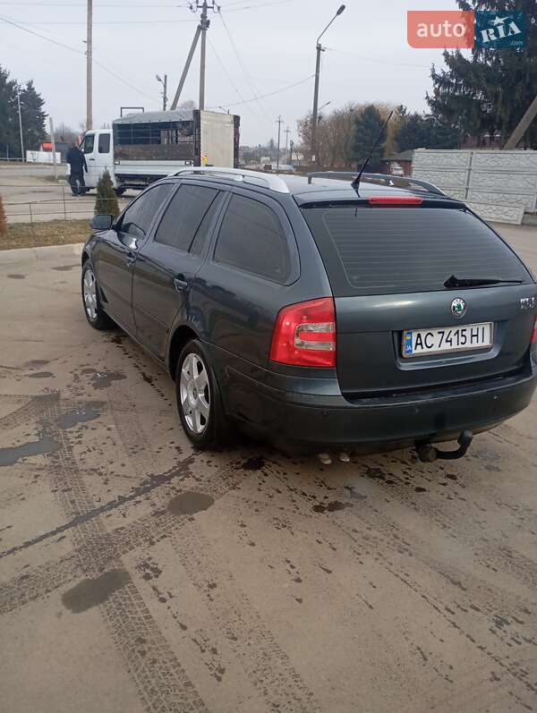 Универсал Skoda Octavia 2007 в Нововолынске