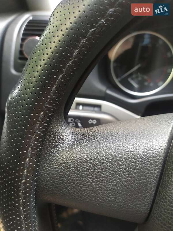 Лифтбек Skoda Octavia 2011 в Николаеве