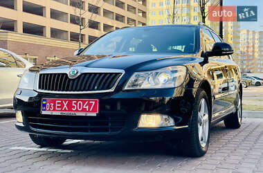 Универсал Skoda Octavia 2010 в 