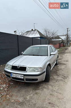 Лифтбек Skoda Octavia 2001 в Ичне