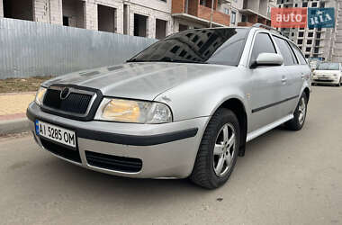 Универсал Skoda Octavia 2004 в Ирпене