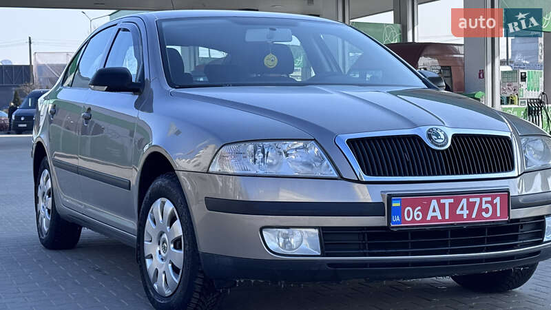 Лифтбек Skoda Octavia 2007 в Житомире