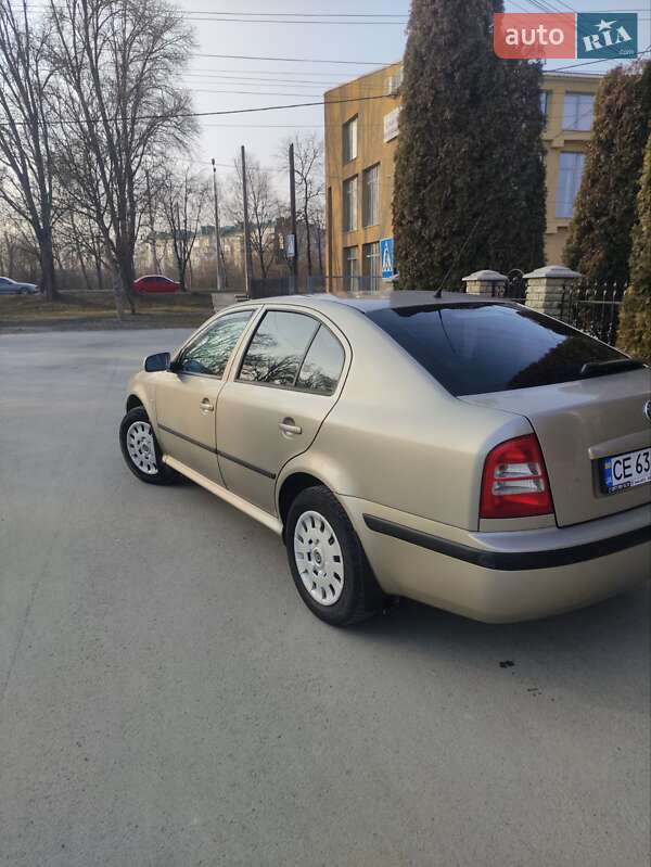 Лифтбек Skoda Octavia 2005 в Черновцах