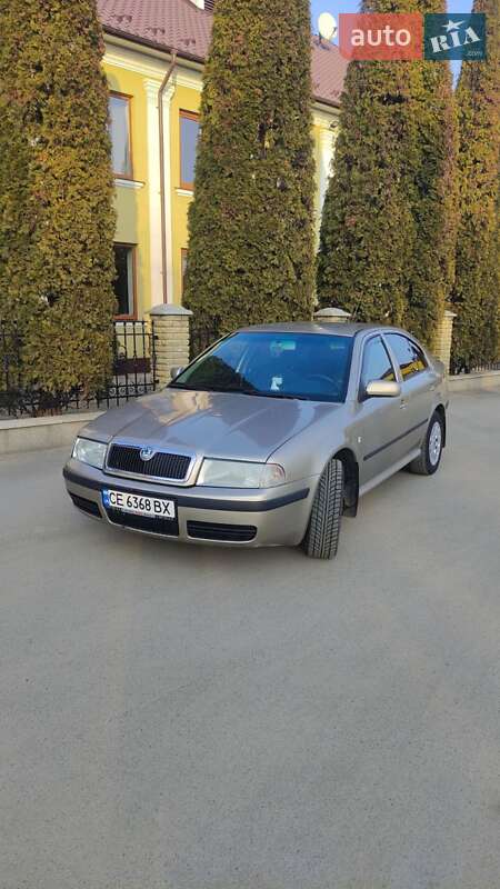 Лифтбек Skoda Octavia 2005 в Черновцах