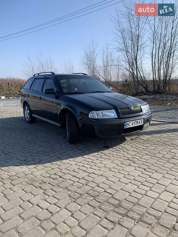 Универсал Skoda Octavia 2001 в Львове