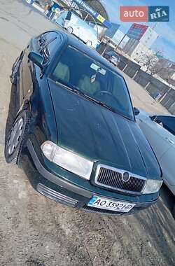 Лифтбек Skoda Octavia 2002 в Львове