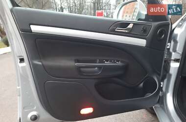 Лифтбек Skoda Octavia 2010 в 