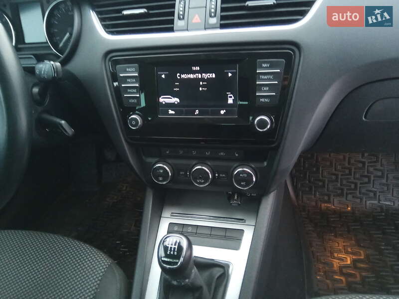 Универсал Skoda Octavia 2014 в Луцке