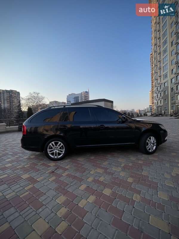 Универсал Skoda Octavia 2009 в Одессе