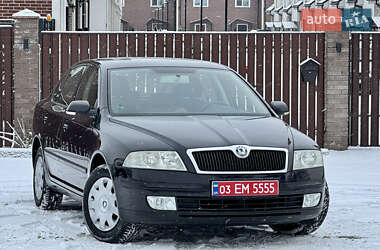 Лифтбек Skoda Octavia 2005 в Смеле