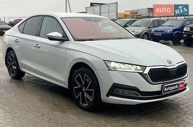 Лифтбек Skoda Octavia 2022 в Львове