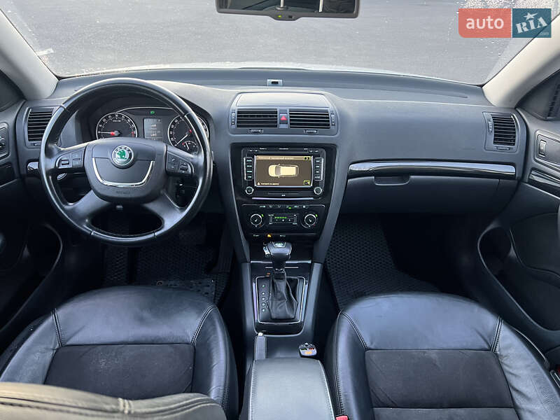 Универсал Skoda Octavia 2012 в Сарнах