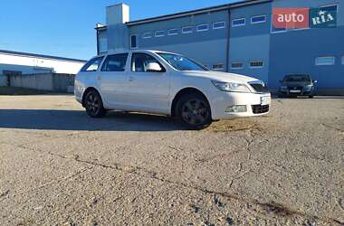 Универсал Skoda Octavia 2011 в 